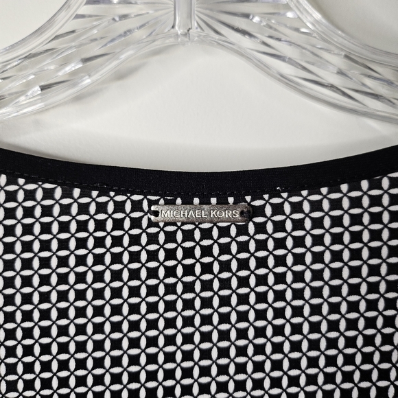 Michael Kors 2X Geo Print Tunic Blouse Bell Sleeves Chic Stretch Plus Size - Picture 5 of 11